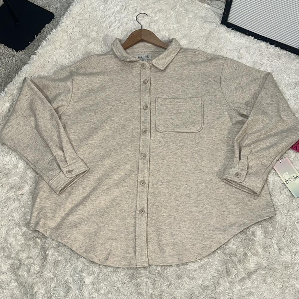 FIRST KICK Maternity XL Gray Button-Up Shirt